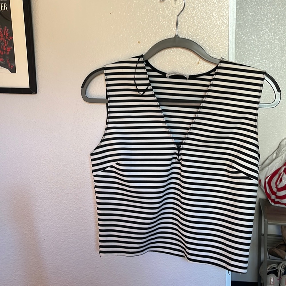 Zara sleeveless monochrome top